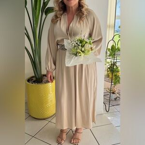 ANTONIO MELANI Cream Long Sleeve Dress